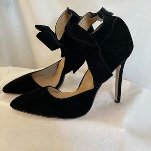 Women’s Pointy Toe Suede heel